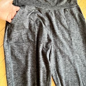Aerie Offline the Hugger Jogger size LG